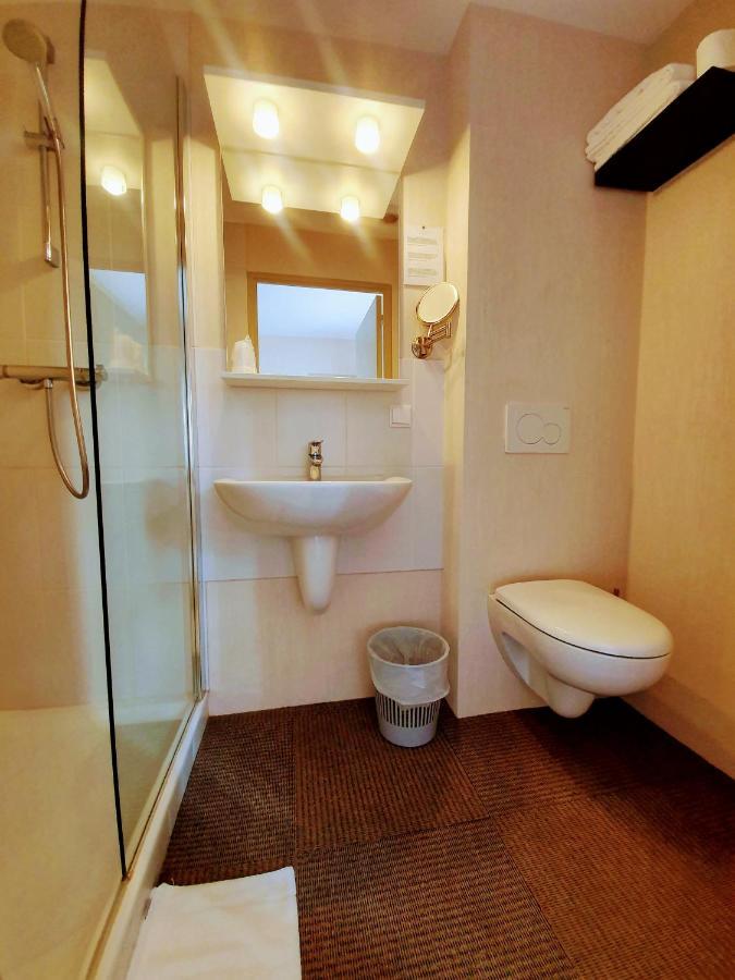 Le Toul' Broch Hotell Baden Exteriör bild